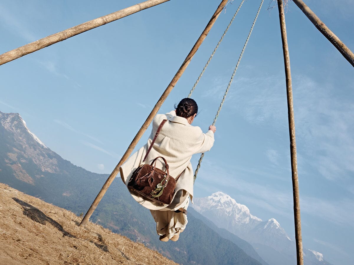 Sporty Style Meets Functional Elegance:  The Fashionable Bowling Bag