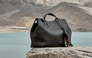 Tote vs. Shoulder Bag: Which Perfectly Fits Your Lifestyle?