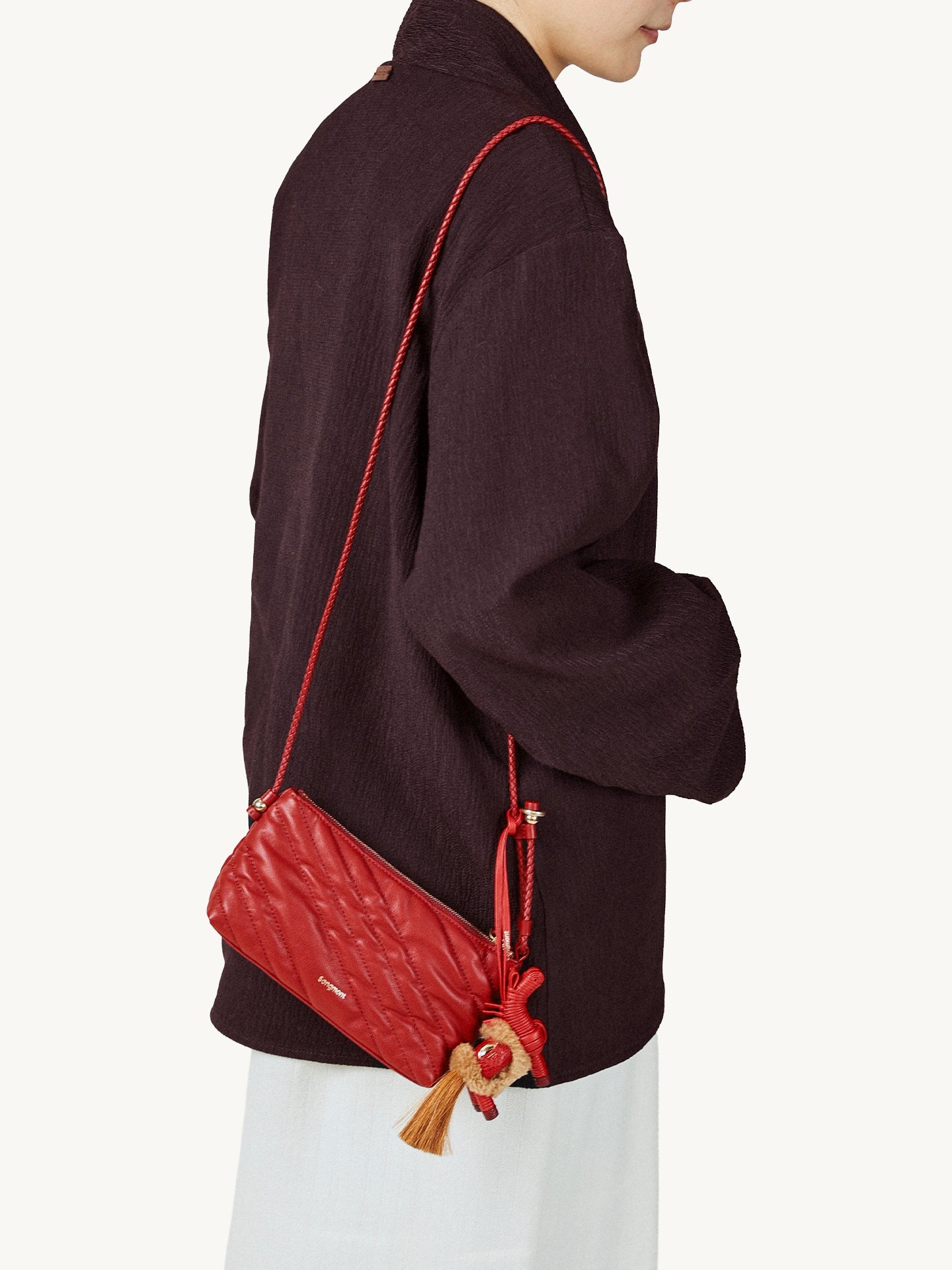 Winding Underarm Bag Gift Box