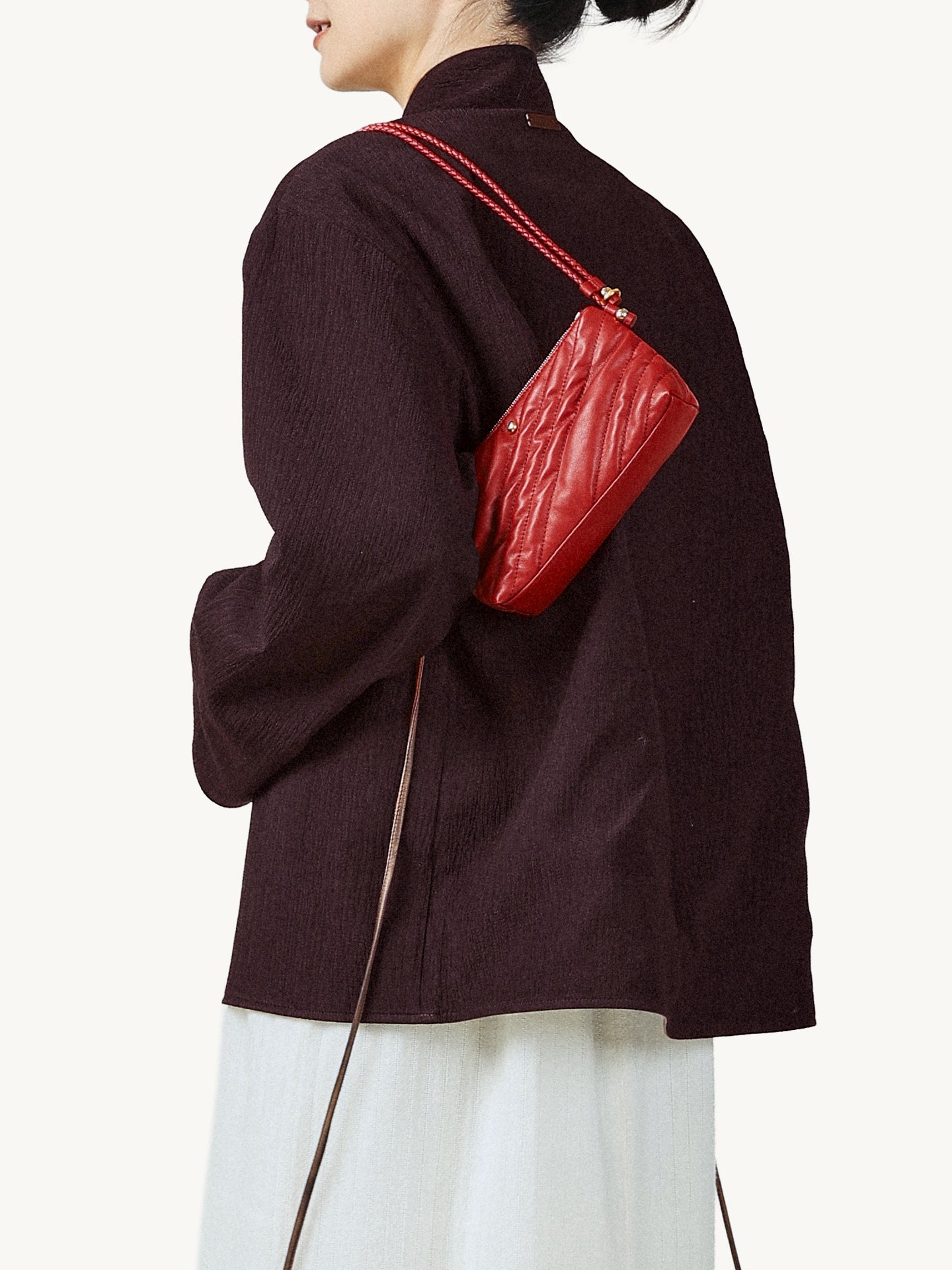 Winding Underarm Bag Gift Box