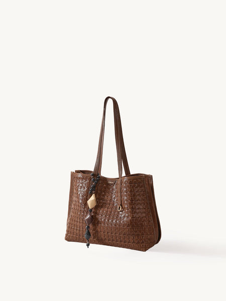 Medium Reset Tofu Bag | Luxurious Calf Leather Crossbody Bag