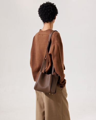 Medium Leather Bucket Bag | Full-Grain, Removable Pouch – Songmont