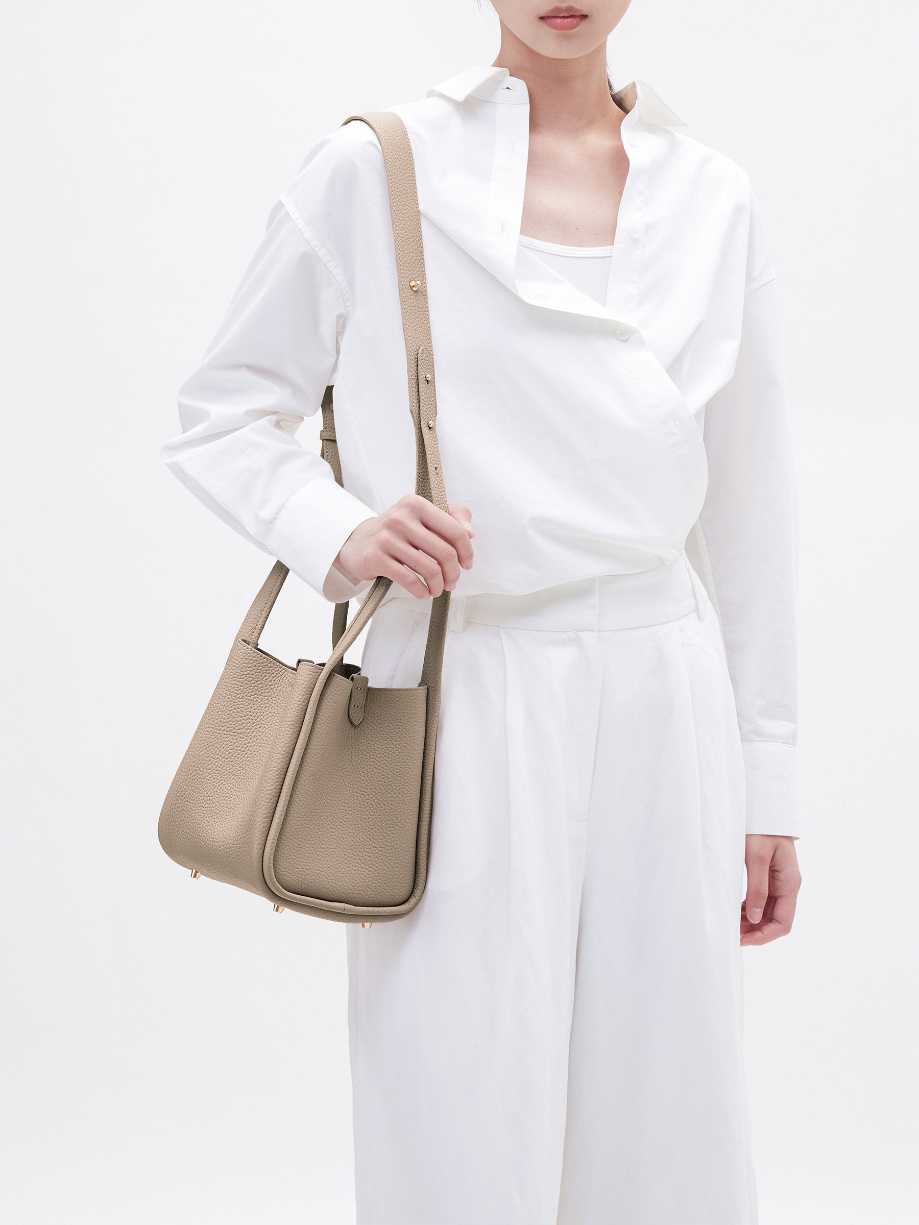 Leather Bucket Bag | Cream Apricot Medium Song Bag | Songmont