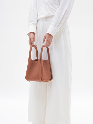 Sleek Leather Bucket Bag | New Lock Edition | Modern Style – Songmont