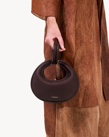 Small Luna Bag | Full-Grain Leather Crescent Crossbody – Songmont